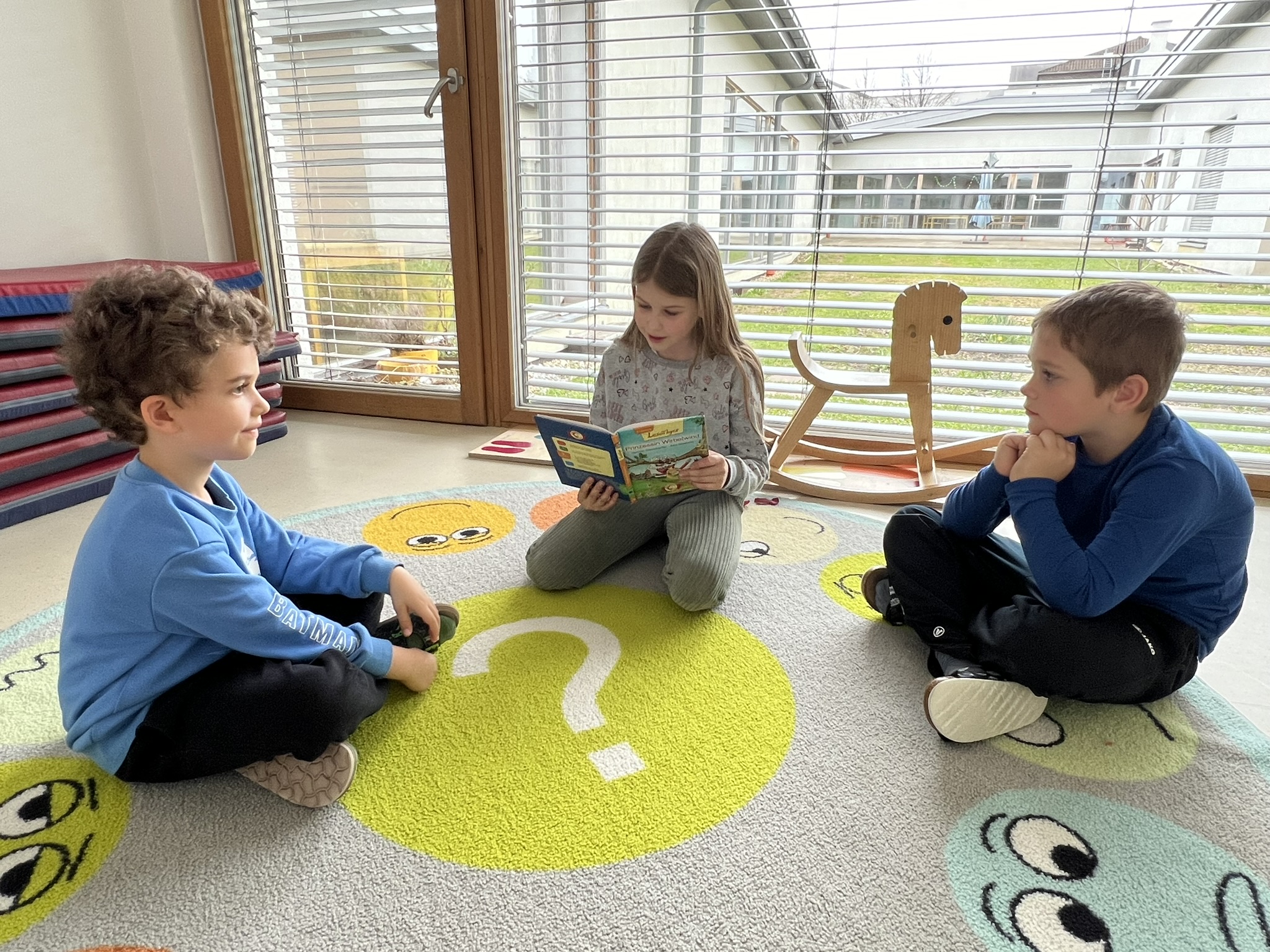  Vorlesetag der 3b im Kindergarten :: Volksschule Kumberg 